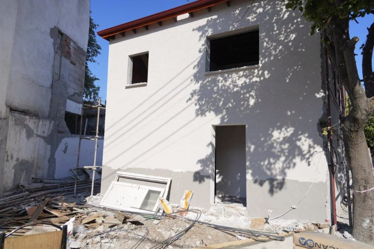 4-755x503 USTA ŞAİRİN BURHANİYE’DEKİ EVİ MÜZEYE DÖNÜŞÜYOR