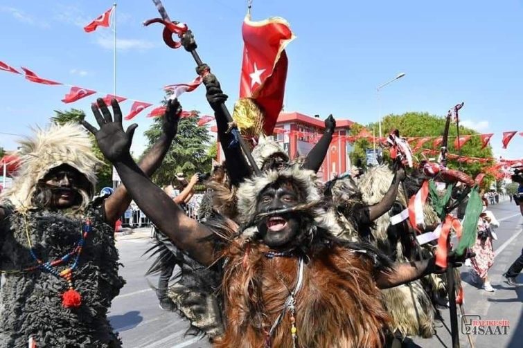 PHOTO-2026-08-27-10-14-39-755x503 ALTIEYLÜL’DE KURTULUŞ COŞKUSU ZİRVEYE ÇIKACAK