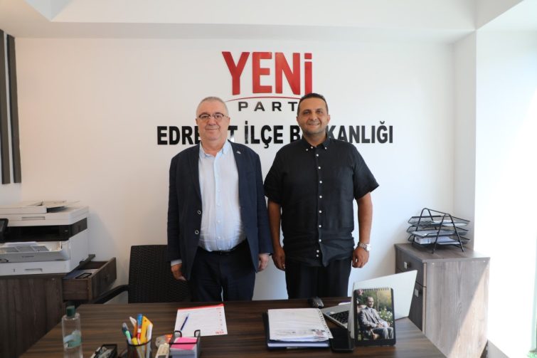 photo_2026-08-10_17-44-06-755x503 -	Edremit Belediye Başkanı Mehmet Ertaş ve 19 Meclis Üyesi Yeni Parti’ye katılmak için başvuru yaptı