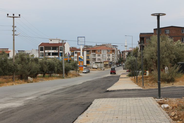 5879734538475343862-755x503 Edremit’te öğrencilerin ulaşımını kolaylaştıran çalışma