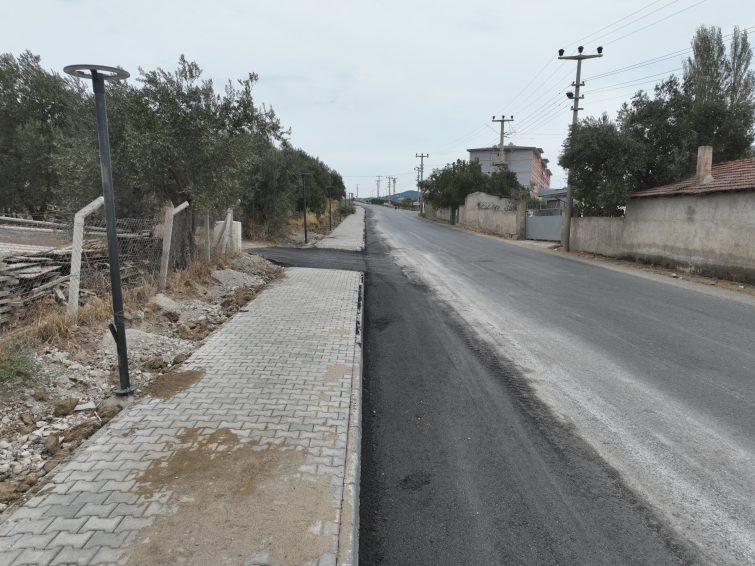 5879734538475343869-755x566 Edremit’te öğrencilerin ulaşımını kolaylaştıran çalışma