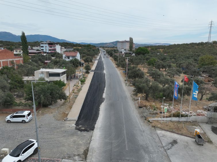 5879734538475343874-755x566 Edremit’te öğrencilerin ulaşımını kolaylaştıran çalışma