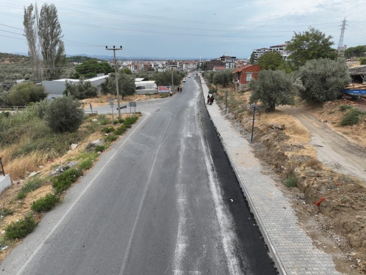 5879734538475343875-755x566 Edremit’te öğrencilerin ulaşımını kolaylaştıran çalışma