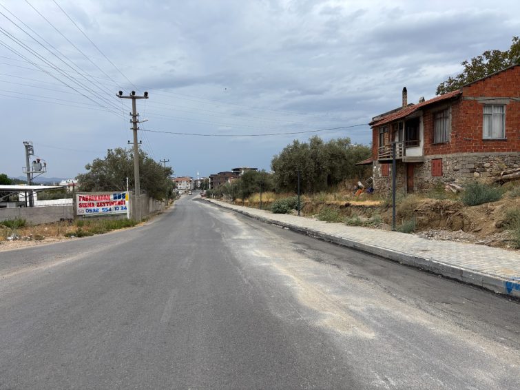 WhatsApp-Image-2026-09-22-at-14.33.41-2-755x566 Edremit’te öğrencilerin ulaşımını kolaylaştıran çalışma
