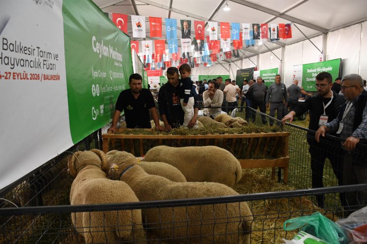 tarim_ve_hayvancilik_fuari_sehrin_uretim_gucunu_dunyaya_tanitti_6-755x503 Tarım ve Hayvancılık Fuarı Şehrin Üretim Gücünü Dünyaya Tanıttı