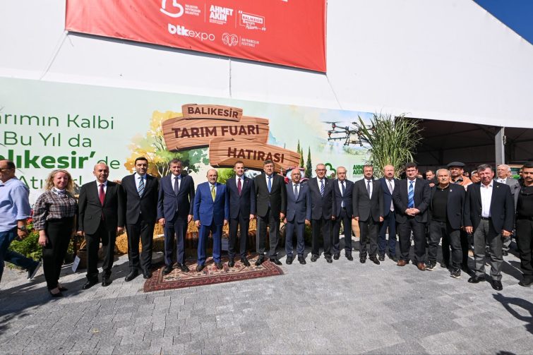 tarim_ve_hayvancilik_fuari_sehrin_uretim_gucunu_dunyaya_tanitti_7-755x503 Tarım ve Hayvancılık Fuarı Şehrin Üretim Gücünü Dünyaya Tanıttı