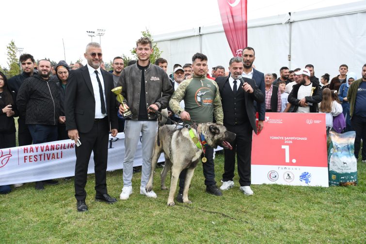 tarim_ve_hayvancilik_fuari_sehrin_uretim_gucunu_dunyaya_tanitti_9-755x503 Tarım ve Hayvancılık Fuarı Şehrin Üretim Gücünü Dünyaya Tanıttı